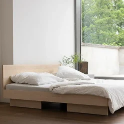 Betten^OUT Objekte unserer Tage Zians Medium Doppelbett 160x200cm mit Kopfteil